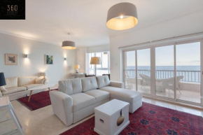 Breathtaking Seafront 3BD w/ Balcony, Sliema coast by 360 Estates